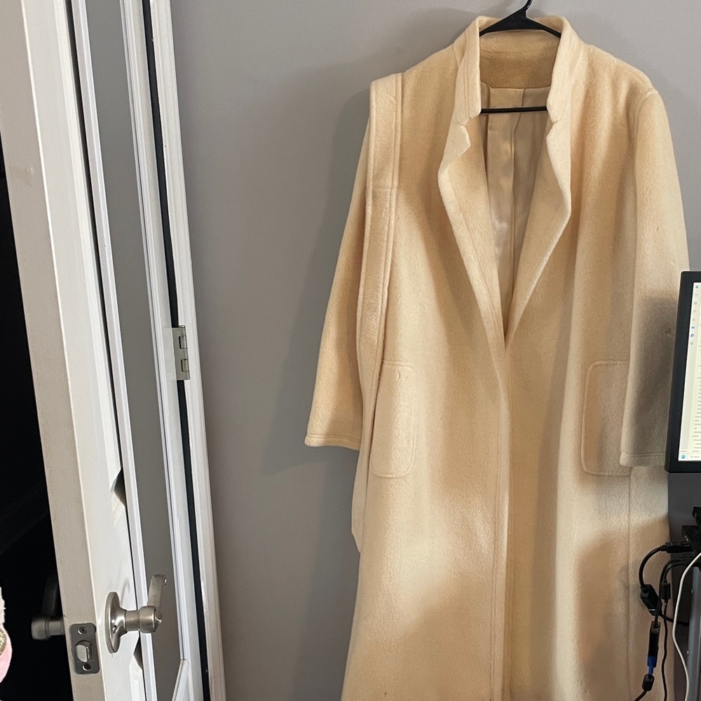Elegant Cream Women's Coat